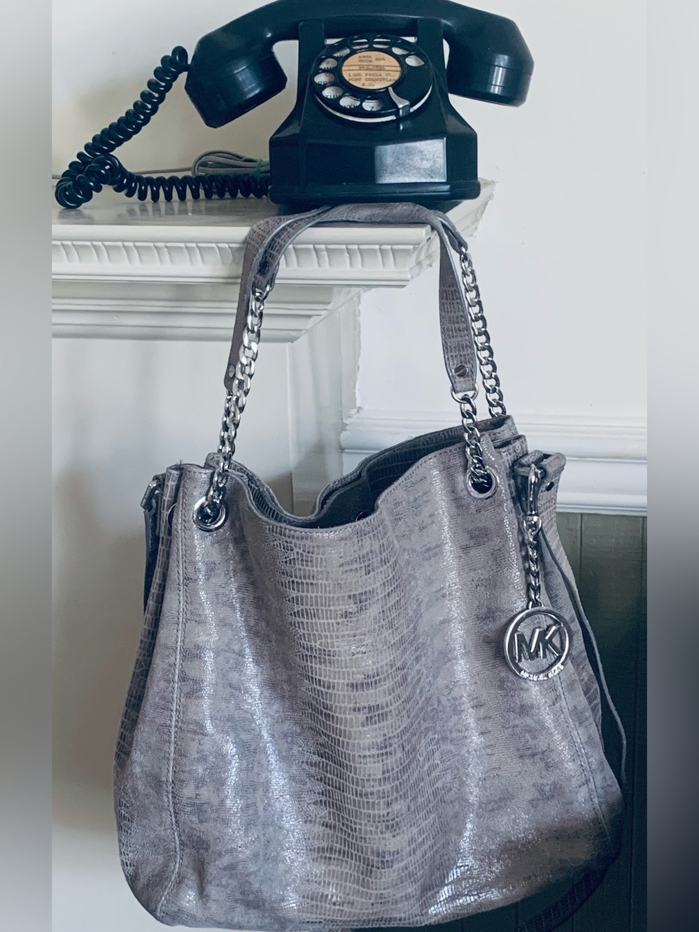 Michael Kors Authentic Leather Silver Gray Chain-Handle Shoulder Bag.